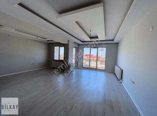 Şehir merkezide 180 m2 daire.