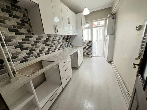  LEVENT'TEN SOKULLU CADDESİ ÜZERİNDE 3+1,120M2 ARA KATTA KOMBİLİ BOŞ DAİRE