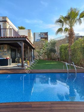 Bodrum Gündoğan Müthiş Manzaralı Satılık Müstakil Havuzlu Villa