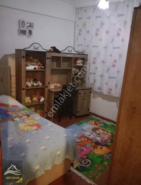 EKİP EMLAKTAN 3+1 SATILIK TEMİZ KULLANIŞLI DAİRE