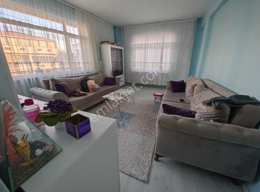 ÇAMÇEŞME PARKINA YAKIN 3+1 DAİRE KOMBİLİ BANYO WC AYRİ