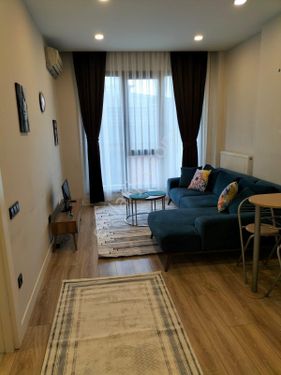  BEYLİKDÜZÜ ASTON PLAZADA METROBÜS YANI SATILIK 1+1 HOMEOFFICE DAİRE