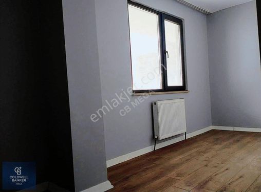 ARNAVUTKÖY TAŞOLUK MERKEZDE SATILIK 3+1 GENİŞ DAİRE