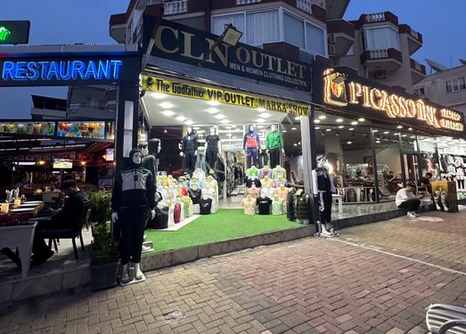 ALANYA OBA MAHALLESİ TURİZM ÇARŞISINDA SATILIK DÜKKAN