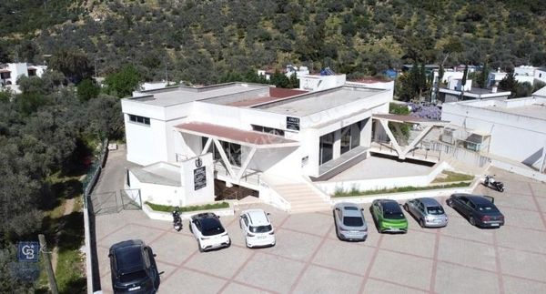 Bodrum Torba 1.860m2 Arsa Üzerinde Komple Satılık Bina