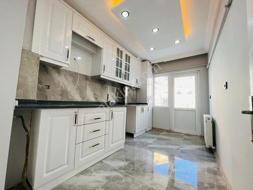  NATOYOLU CADDESİ YAKINI LÜKS DİZAYNLI 3+1 SATILIK DAİRE !!