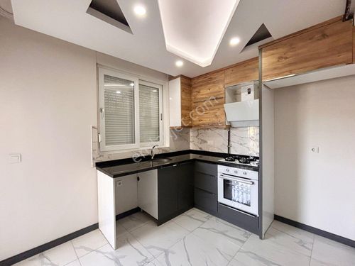  KIZILARIKTA EBV.BANYOLU AYRI MUTFAKLI LÜX 2+1 SATILIK DAİRE