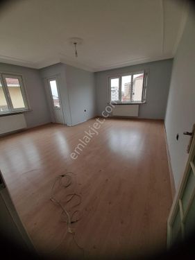  HATUN GAYRİMENKUL'DEN SATILIK 2+1 DAİRE CEMİL MERİÇ CADDESİNE YAKIN