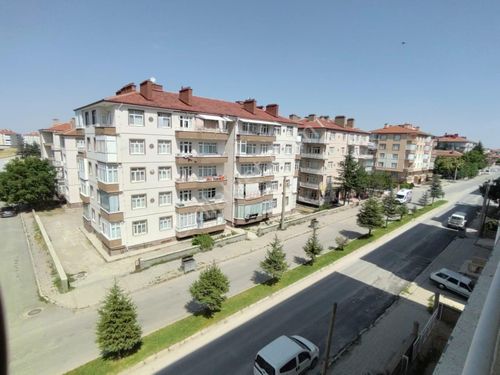 A-K EMLAKTAN KOŞUYOLUNDA 2+1 ARA KAT SATILIK DAİRE