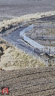 ANKARA GÖLBAŞI BAĞİÇİNDE 500 METRE ARSALAR..