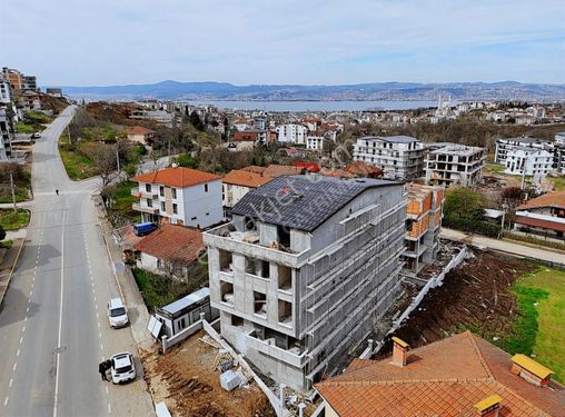 BAŞİSKELE DÖNGEL'DE LANSMAN FİYATINA DENİZ MANZARALI LÜKS DAİRE