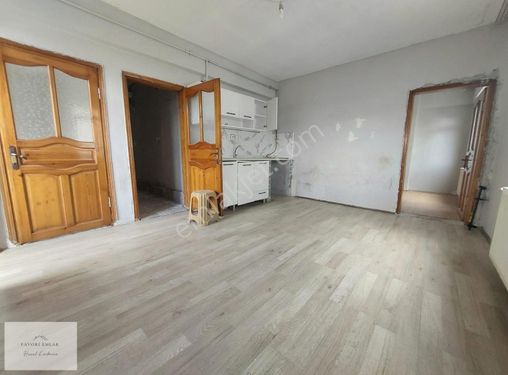 EYÜP ESENTEPE 2+1 | 3. KAT | 80 M2 | KİRALIK DAİRE