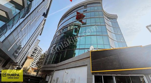 Bayraklı ADLİYE Yakınında 60 m2 Eşyalı Kiralık Ofis