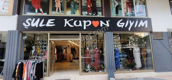  BARANDA GAYRİMENKUL'den Kumluca/Eskicami Mahallesinde Devren Satılık Kadın Giyim Mağazası