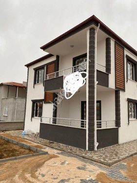 Niğde merkez sazlıca yeni mahallede satılık 2 katlı Müstakil ev 