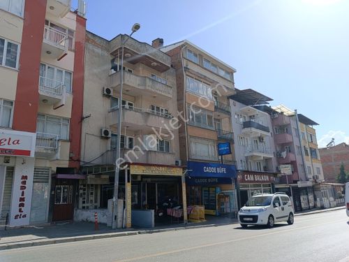  Acarlar Emlaktan Turan mahallesi Atatürk bulvarı üzerinde 2+1-105 m2 satılık daire