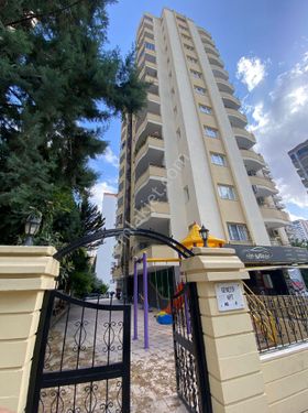 Turgut Özal'a yürüme mesafesinde Sıfır Hasarsız Aile Apartmanı
