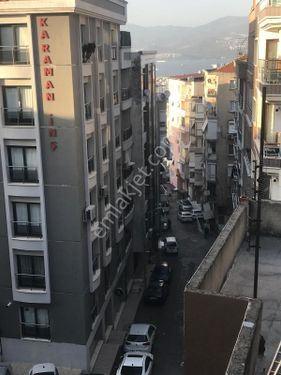 İzmir Karabağlar da Satılık 2+1 Daire