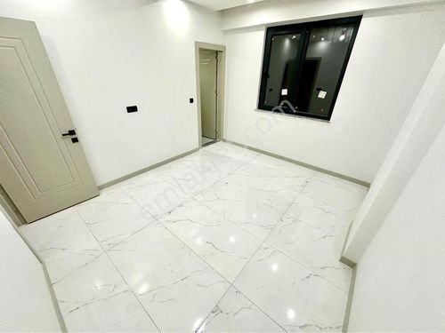  Stylish 2+1 Flat for Sale in Istanbul - Prime Location!