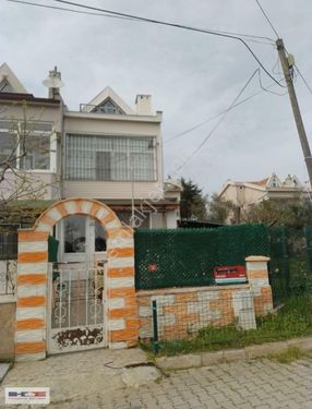 Silivri Gümüşyaka Mahallesi'nde satılık villa