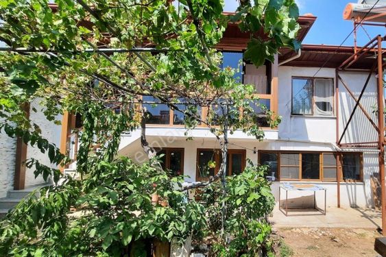  Muğla Menteşe'de Restore Edilmiş Bahçeli Müstakil Köy Evi
