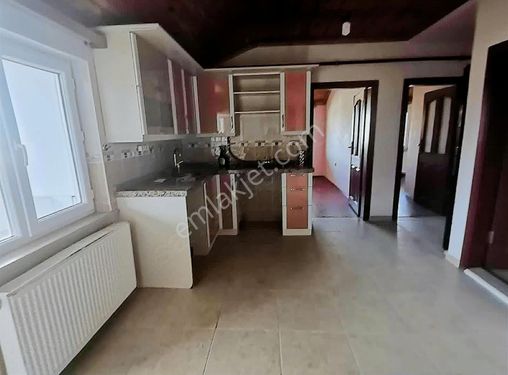 Teras kat 3+1 kiralık daire BAYRAKTAR YATIRIM DANIŞMANLIK