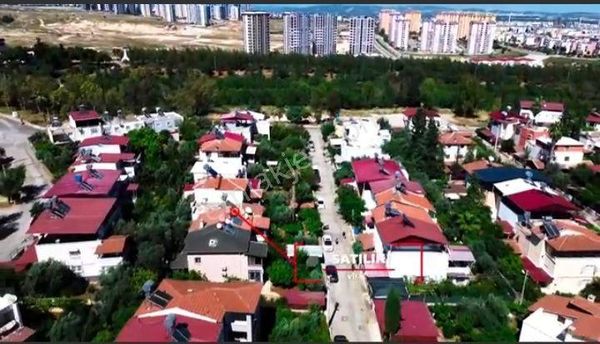 Geniş Bahçeli, Müstakil ve Yapılı Dubleks Villa