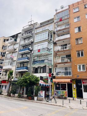  Alsancak Kahramanlar Cumhuriyet Kapısı Karşısı Satılık 2+1 Daire