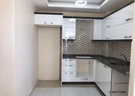 ŞAFAK MAHALLESİN'DE 2+1KATTA HAVUZ MANZARALI DAİRE