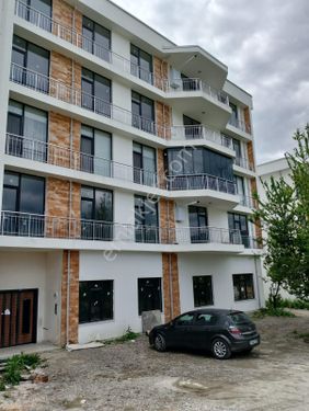 Safranbolu Bostanbükü mahallesinde Üniversiteye yakın yeni bina ebeveyn banyolu 3+1 daire kiralıktır