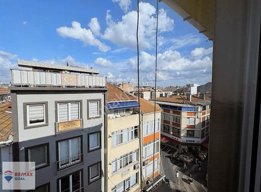 Kadıköy Osmanağa Vişne Sokak Satılık Manzaralı Satılık 2+1