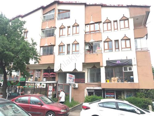 DİKMEN CADDESİ , İSA YALÇIN SOKAK KÖŞESİ 30 M2 BACALI WC Lİ