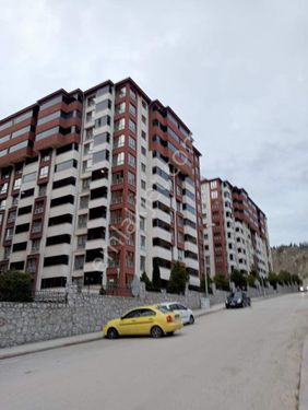 Karabük Çebioğlu Gold rezidans da eşyalı ara kat 1+1 lüx daire kiralıktır 