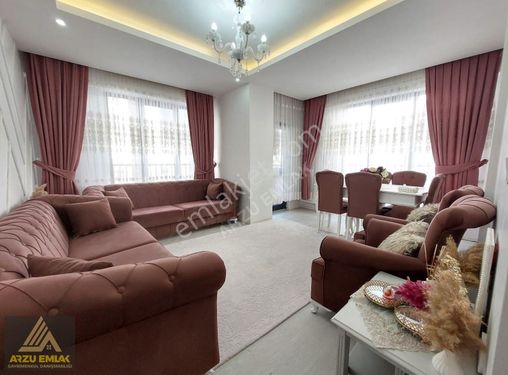 ARZU EMLAK'TAN YUNUS EMREDE SATILIK 3+1 120 M² 1. KAT DAİRE