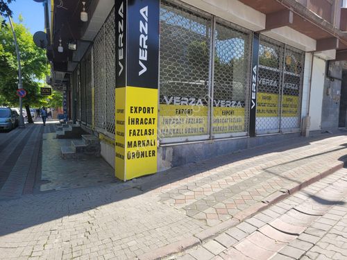  ARIKOĞLUNDAN 50 YIL DA CAD ÜSTÜ KÖŞE 70M2 WC Lİ KİRALIK DÜKKAN