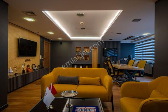  Anka Real Estate / Ataşehir Yenisahra'da Plazada Ofis Katı