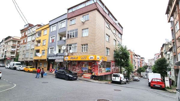  Ahmet Sezer'den Gaziosmanpaşa'da Hazır Kiracılı Satılık Dükkan