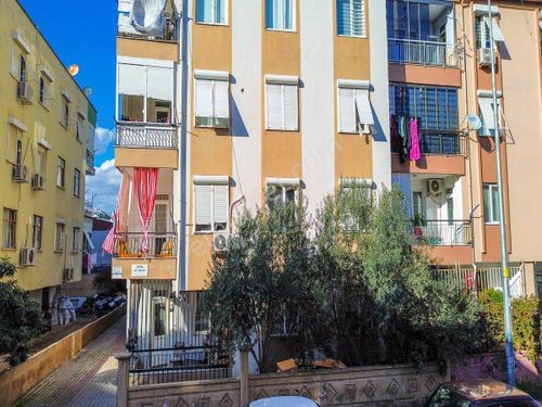 KONUKSEVER DE 2. KATTA ÇEVEREYOLU YAKININDA 2+1 DAİRE