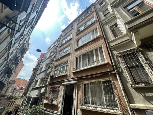  İSTANBUL BEYOĞLU CİHANGİR SATILIK 1+1 DAİRE (FOR SALE)