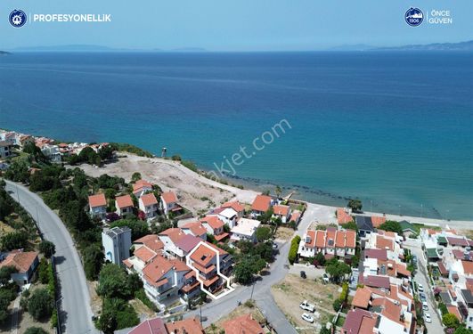  İzmir Karaburun Mordoğan Ardıç Plajı'nda Tripleks Villa
