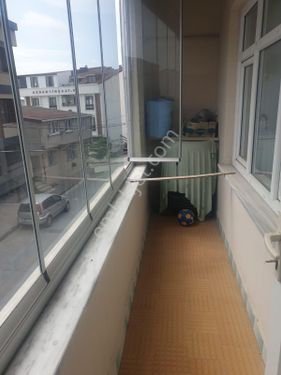 Arnavutköy merkezî konumda kiralık 2+1 arakat daire 