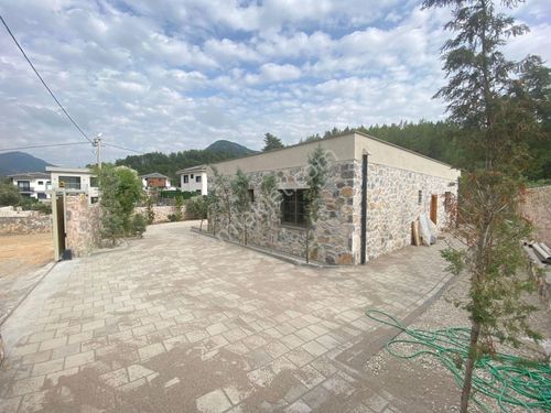 Fethiye Üzümlüde Taş Villa