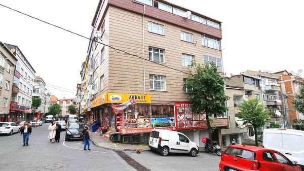  Ahmet Sezer'den Gaziosmanpaşa'da Hesaplı Fiyata Satılık Dükkan