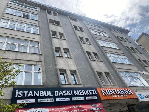  Haznedar Marmara Caddesinde Asansörlü Binada 2+1 95 m2 arakat