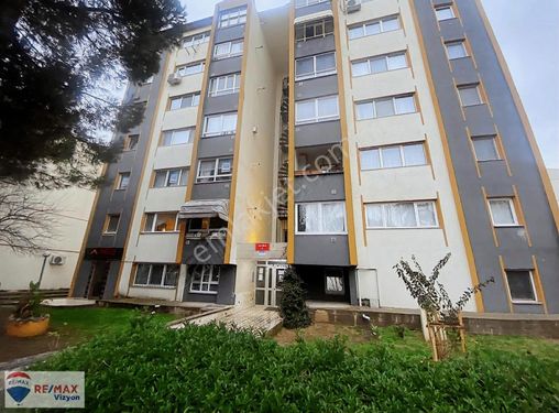 Remax Vizyon'dan Yahyakaptan Konutlarında Asansörlü 3,5 +1 Daire