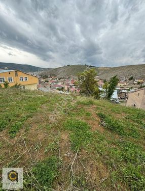 BAYBURT KALESİ ÖNÜ ŞEHİT OSMAN MANZARALI 364 m2 SATILIK ARSA