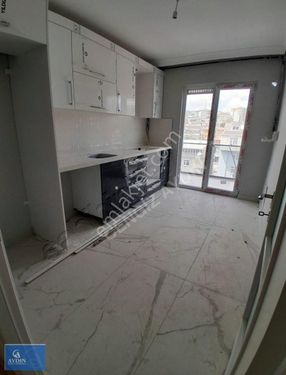 Pendik Güllübağlar Mahallesi'nde 3+1 kiralık 110 m2 ebeveyn bany