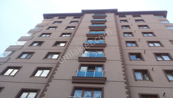  Ümraniye Şerifalide 3+1 Satılık 135M Sitede 5.Kat Ara Kat DÜŞEŞ Daire No:503