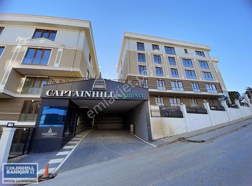 CAPTAIN HILL SITESINDE 2+2 DENİZ MANZARALI BAHÇELİ TRİPLEX