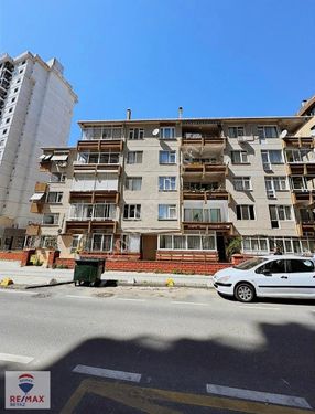 REMAX BEYAZ KADIKÖY KOZYATAĞI SATILIK 3+1 DAİRE